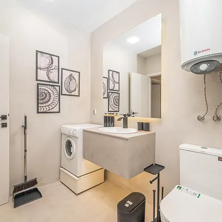 Apartament Golden Sunrise *