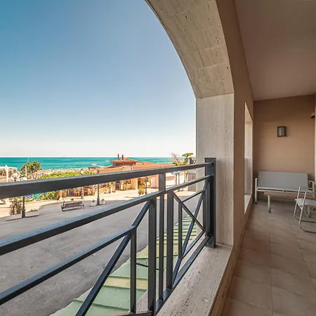 Apartament Golden Sunrise
