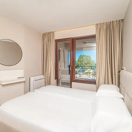 Apartament Golden Sunrise